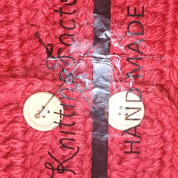 NEW!! Handmade Buttoned Neck Warmer - Picture 2 of 5